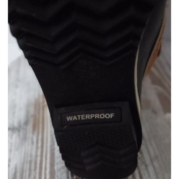 SOREL: Tan Tall Lace Up Winter Boots (Waterproof/Wool Inside) Women's Size 10 - Picture 5 of 7